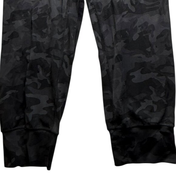 LULULEMON Camo Camouflage Crop Sweatpants Athletic Yoga Pants.  Stretchy.  Black - Picture 13 of 13